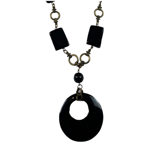 NL11 Beaded Necklace w stone; Black